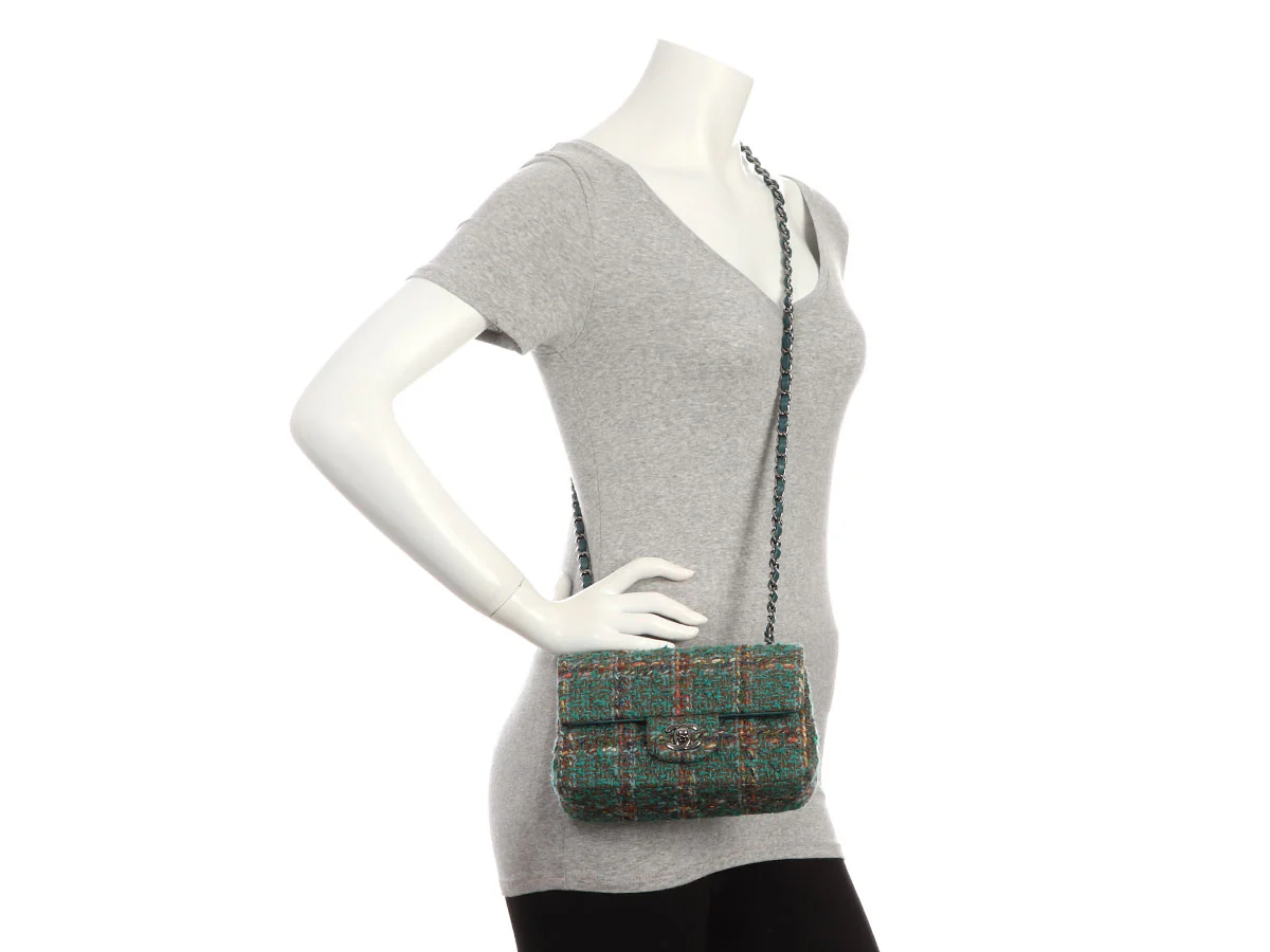 Chanel Mini Green Tweed Classic - Image 11