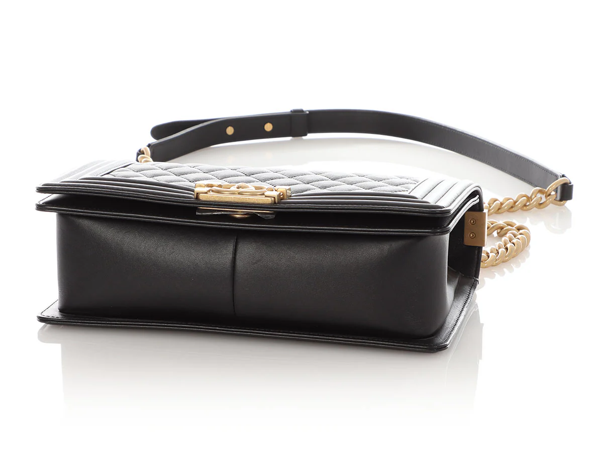 Chanel Old Medium Black Quilted Calfskin Boy Bag - Image 7