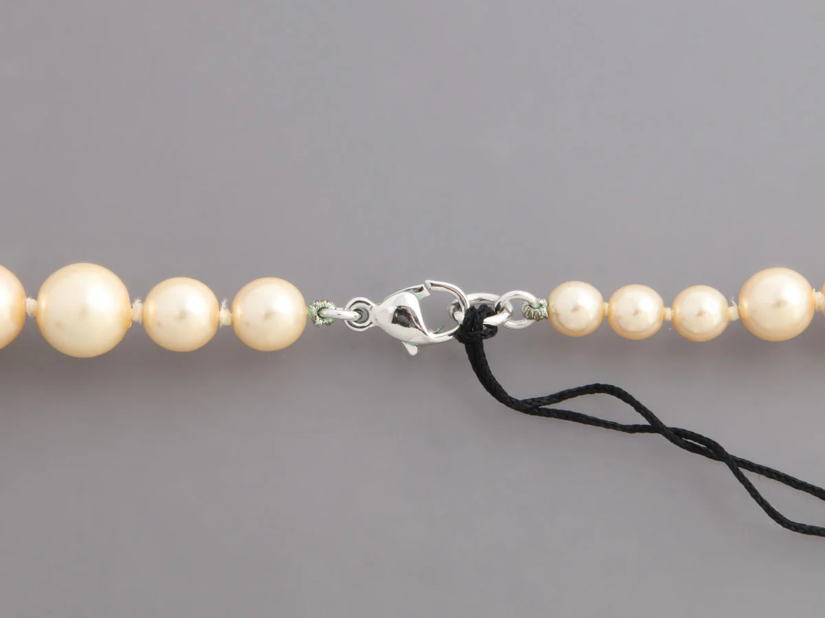 Chanel Pearl Long Necklace - Image 4