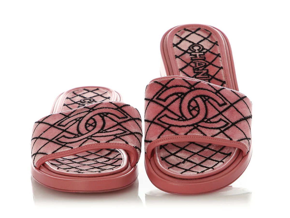 Chanel Pink and Black Velvet Slide Sandals - Image 2