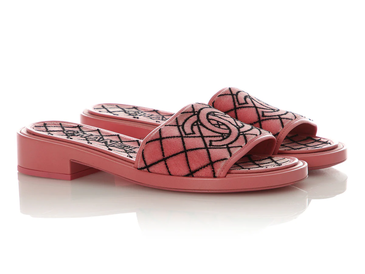 Chanel Pink and Black Velvet Slide Sandals - Image 5
