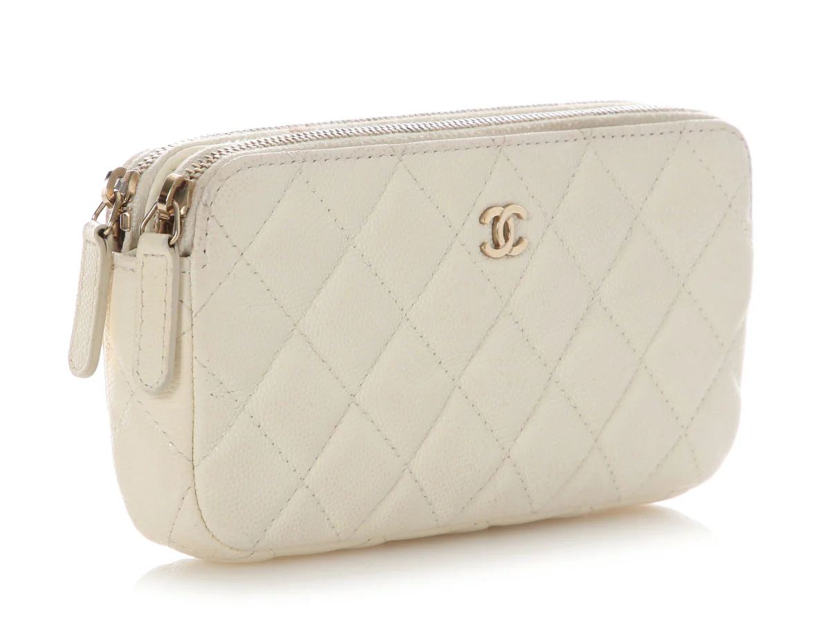 Chanel Small White Quilted Caviar Clutch with Chain - Image 5