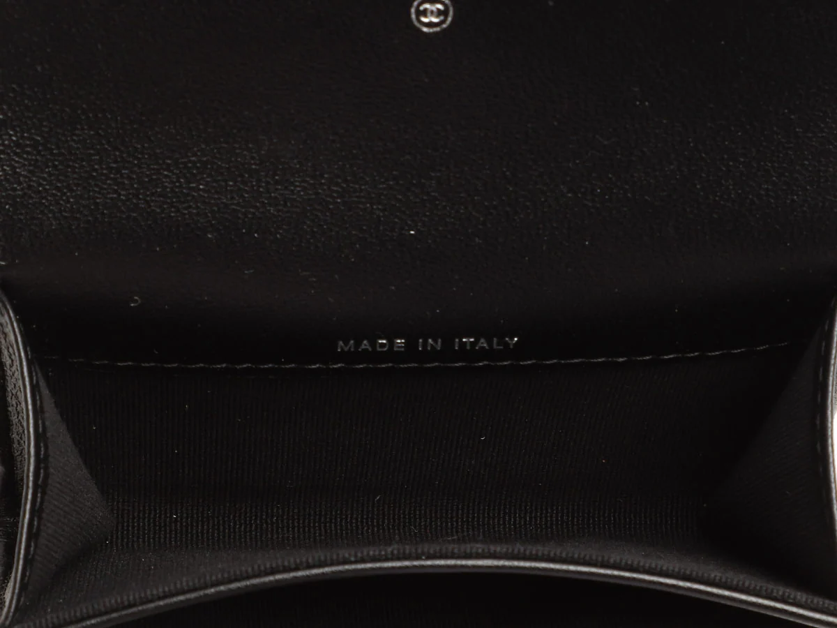 Chanel So Black Quilted Lambskin Flap Card Holder - Image 8