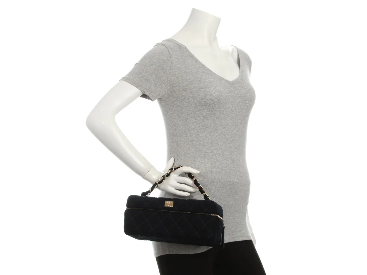 Chanel Vintage Black Jersey Vanity Case - Image 9