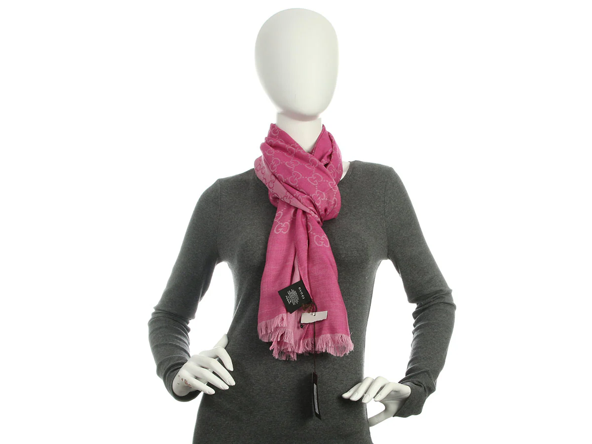 Gucci Pink Monogram Scarf - Image 4