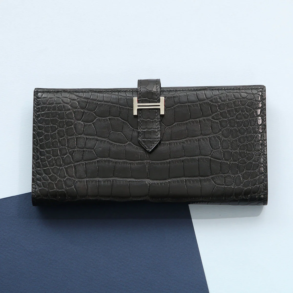 Hermès Black Matte Alligator Béarn Wallet