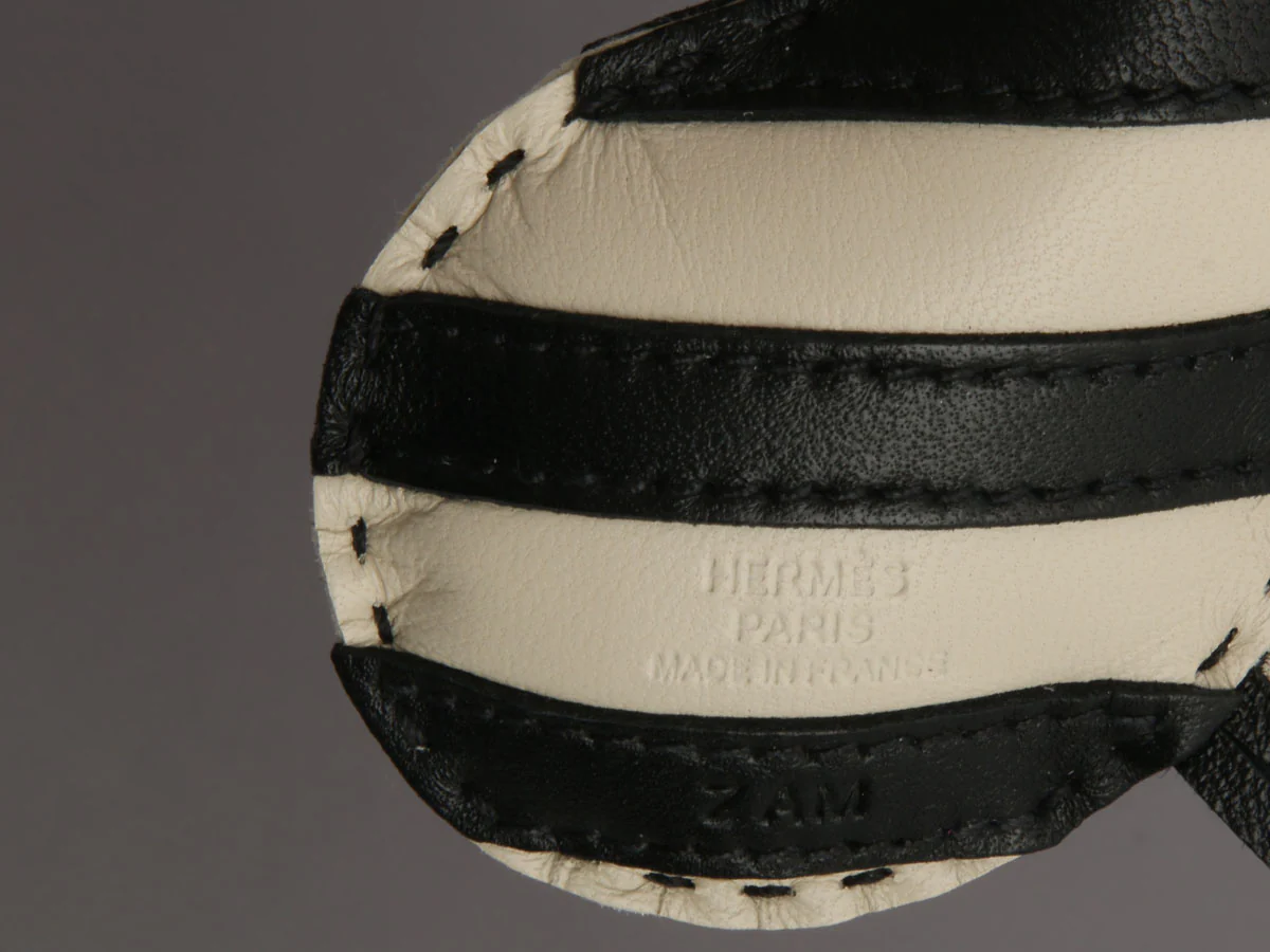 Hermès Black and White Lambskin GeeGee Savannah Bag Charm - Image 4