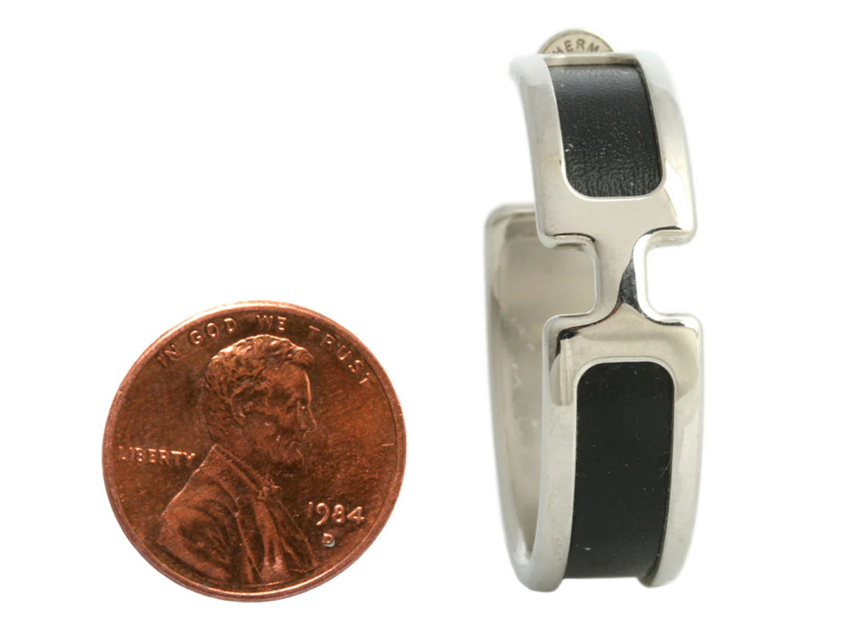 Hermès Black Leather Olympe Earrings - Image 5