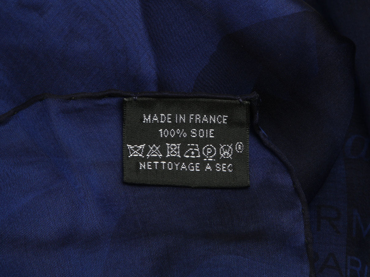 Hermès Brides de Gala Quadri Mousseline Shawl 140cm - Image 2
