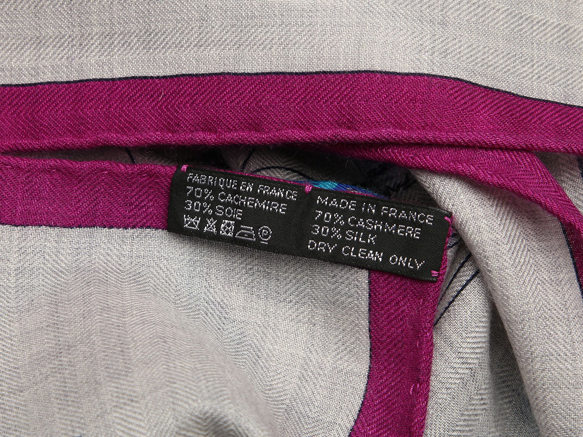 Hermès Cavalcadour Fleuri Cashmere Silk Shawl 140cm - Image 4