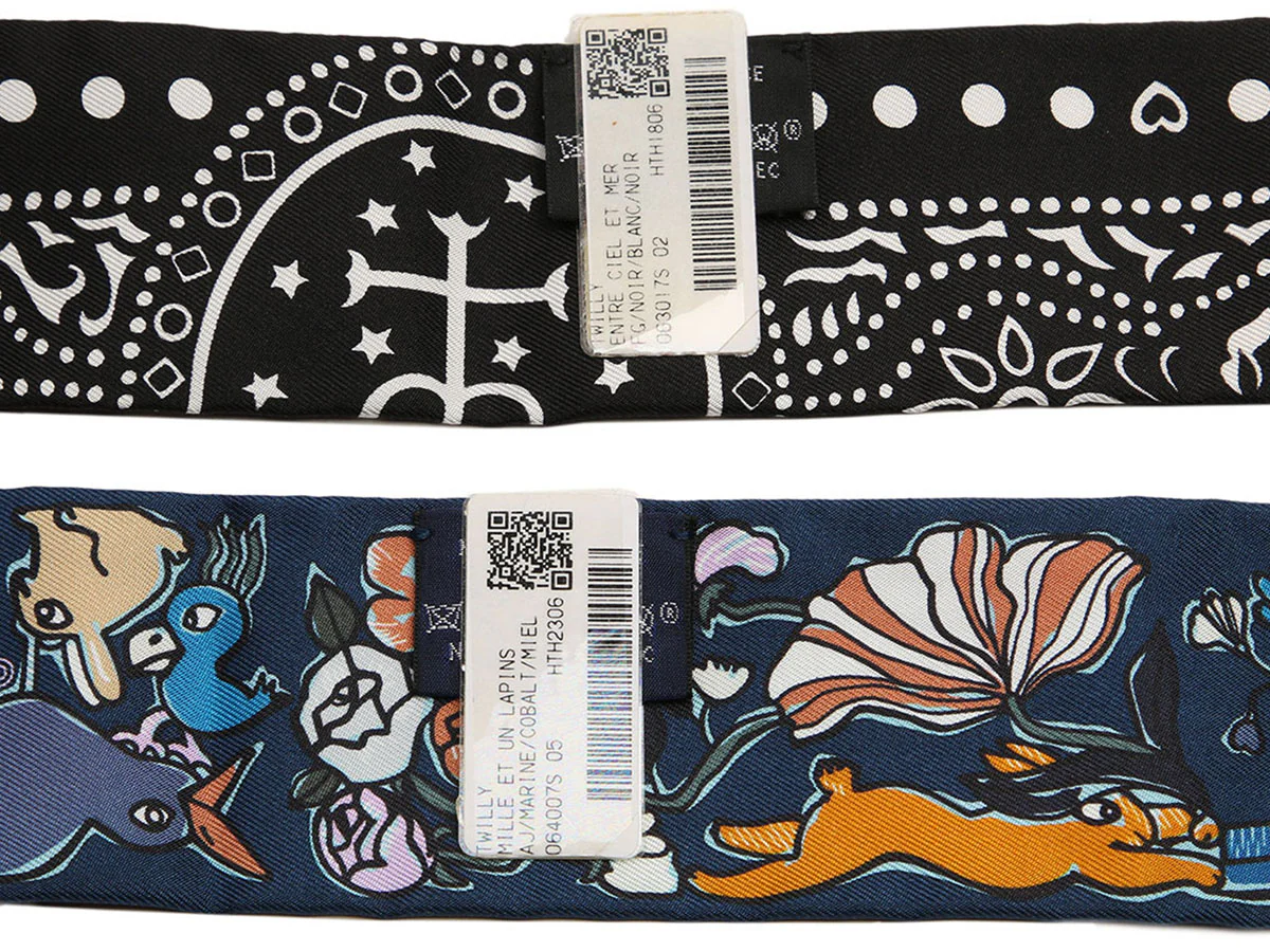 Hermès Entre Ciel et Mer Bandana and Mille et Un Lapins Silk Twilly Pair - Image 3