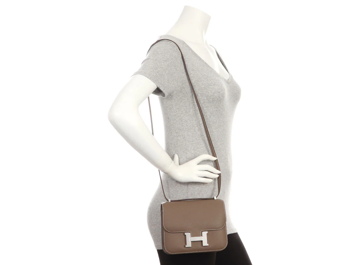 Hermès Etoupe Epsom Constance Mirror 18 - Image 11