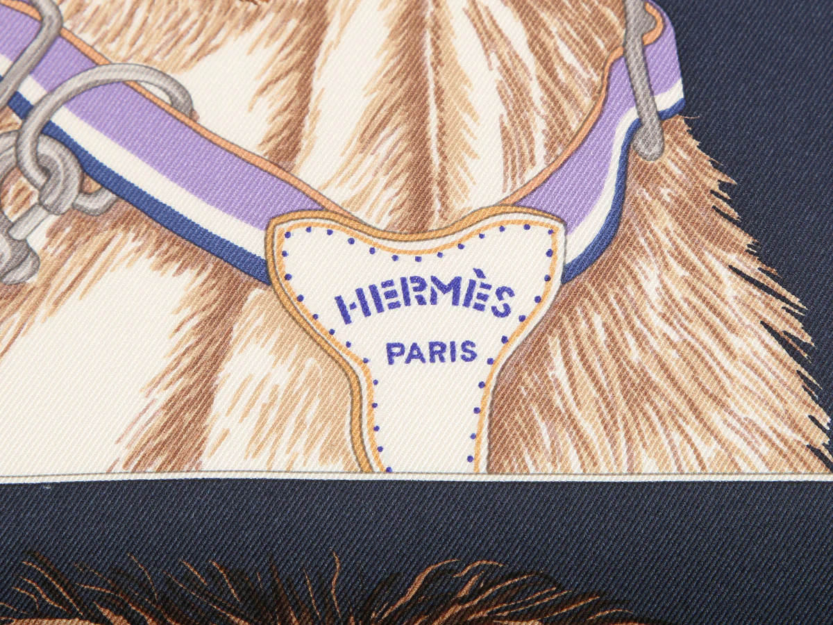 Hermès Jour de Casting Silk Scarf 70cm - Image 2