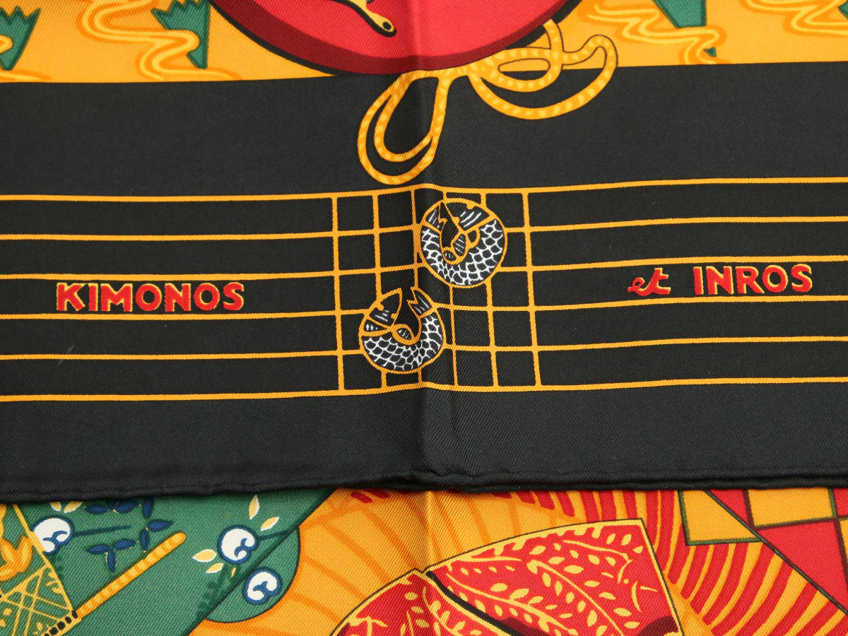 Hermès Kimonos en Inros Silk Scarf 90cm - Image 3