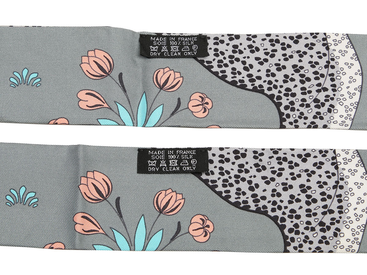 Hermès Leopards Silk Twilly Pair - Image 3