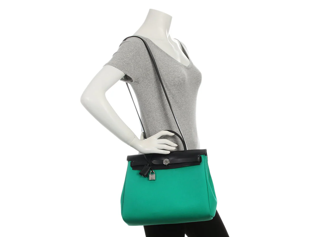 Hermès Menthe Toile Officier and Black Vache Hunter Herbag Zip 31 - Image 12