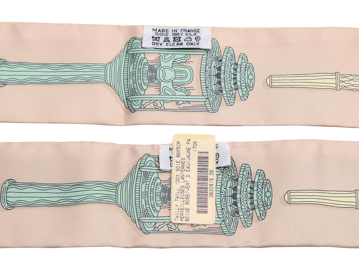 Hermès Merveilleuses Lanternes Silk Twilly Pair - Image 3