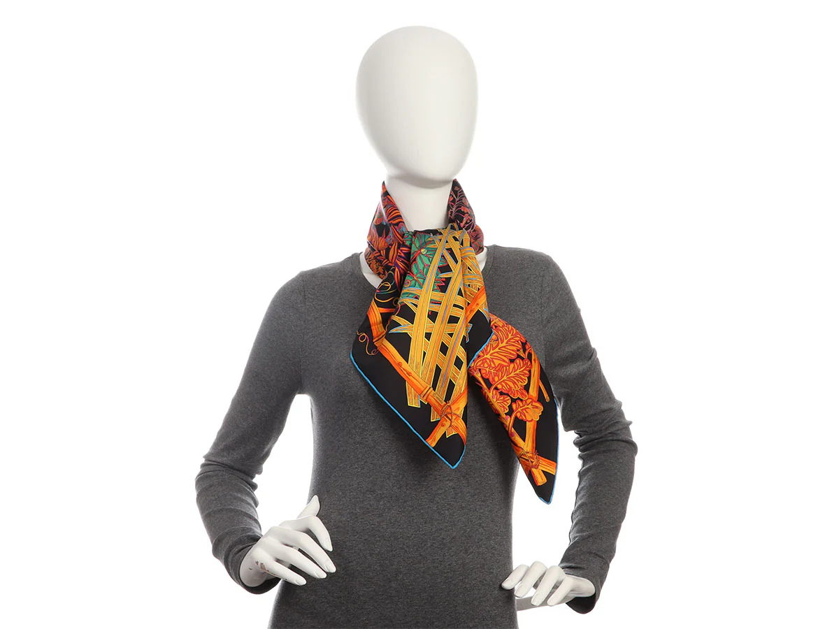 Hermès Mythes et Métamorphoses Silk Scarf 90cm - Image 6