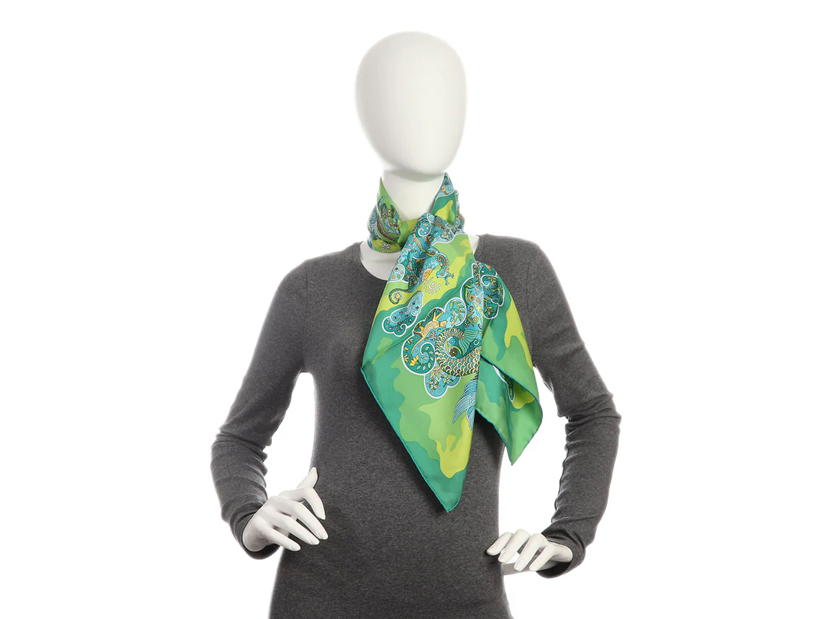 Hermès Nuées Imaginaires Silk Scarf 90cm - Image 6