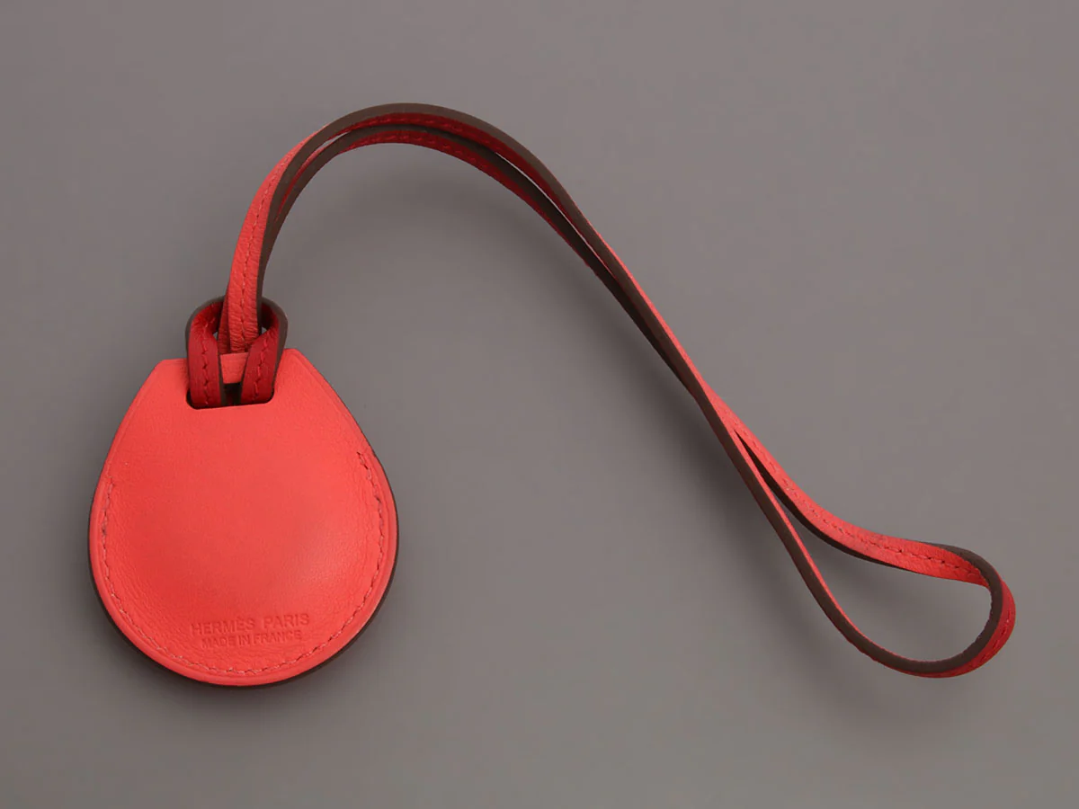 Hermès Rose Texas and Rouge Piment Swift Apple AirTag Bag Charm - Image 2