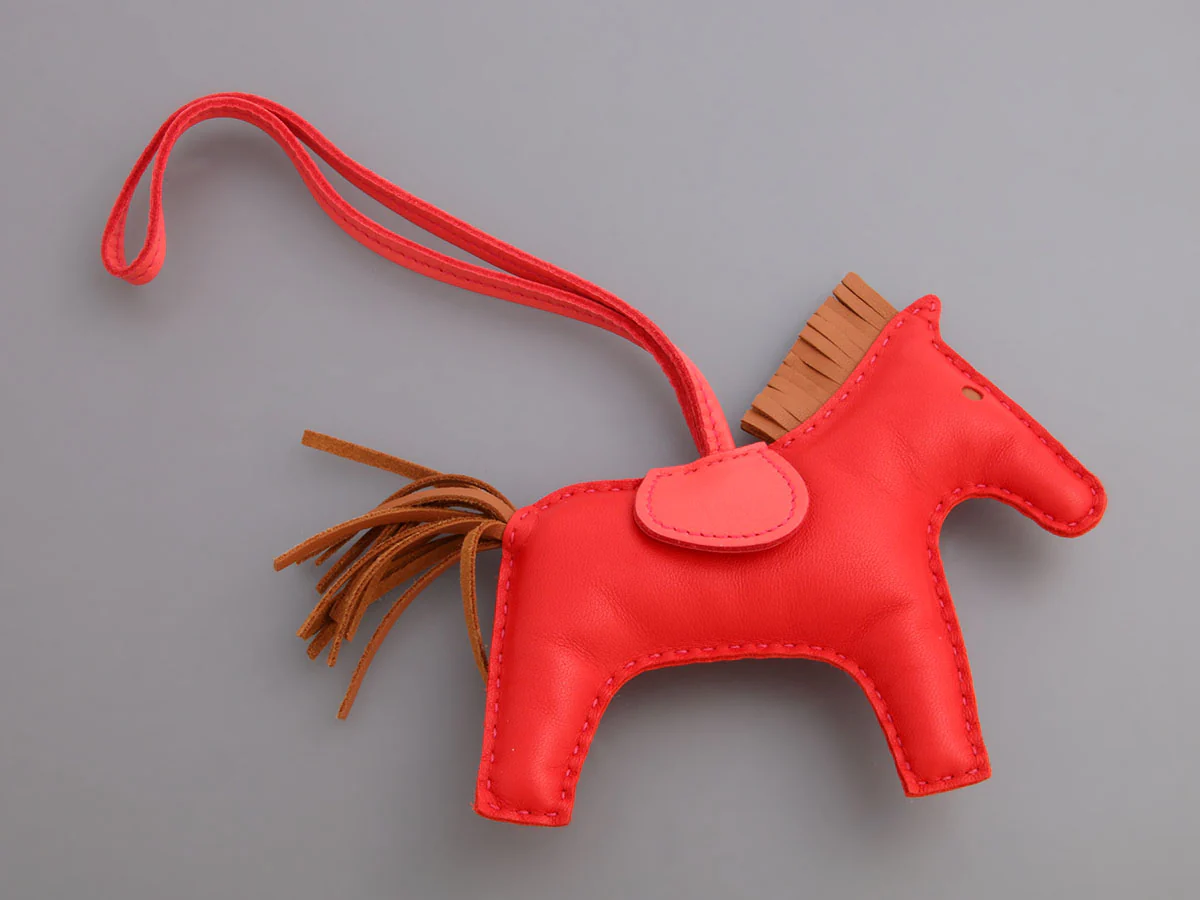 Hermès Rouge Indien Lambskin Rodeo MM - Image 2