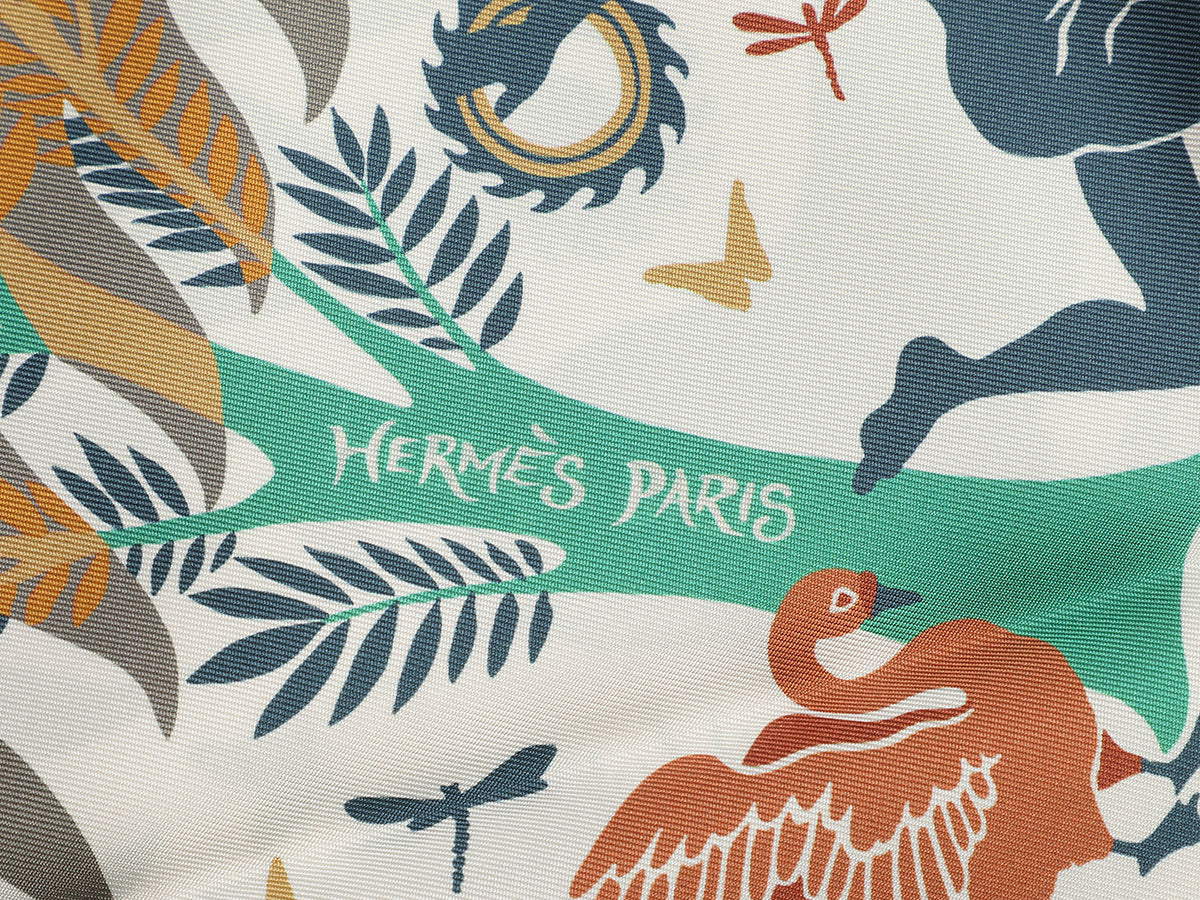 Hermès Sous le Charme d’Orphée Double Face Silk Scarf 90cm - Image 3