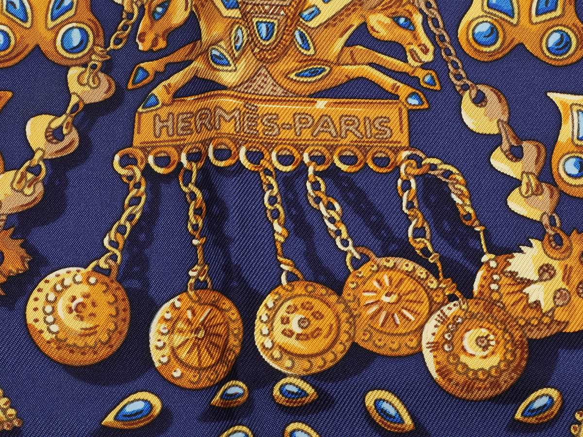 Hermès Trésors Retrouvés Silk Scarf 90cm - Image 3