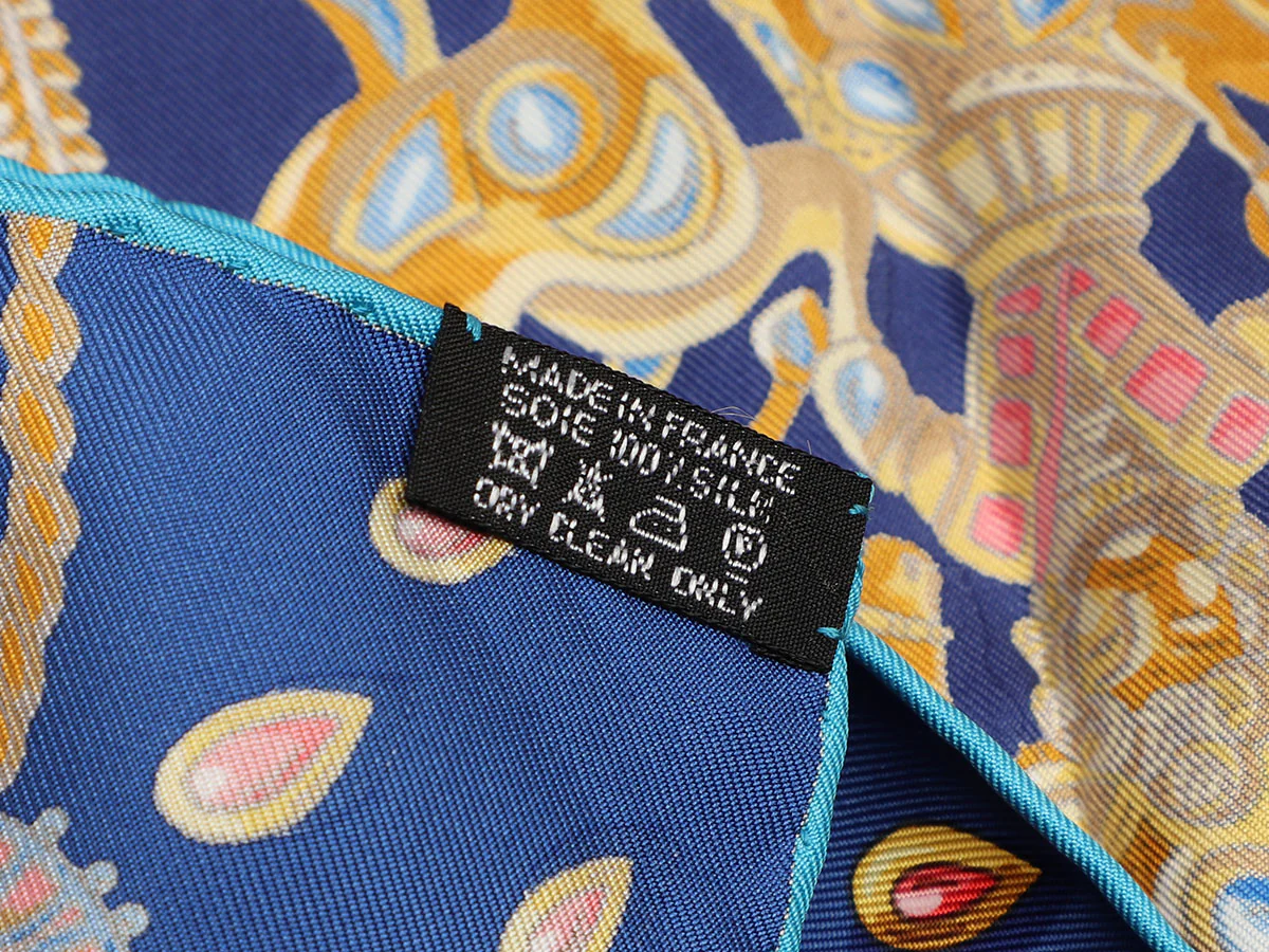 Hermès Trésors Retrouvés Silk Scarf 90cm - Image 4