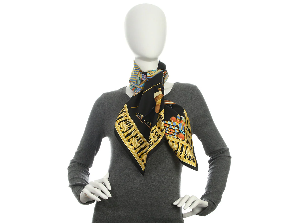 Hermès Tutankhamun Silk Scarf 90cm - Image 4
