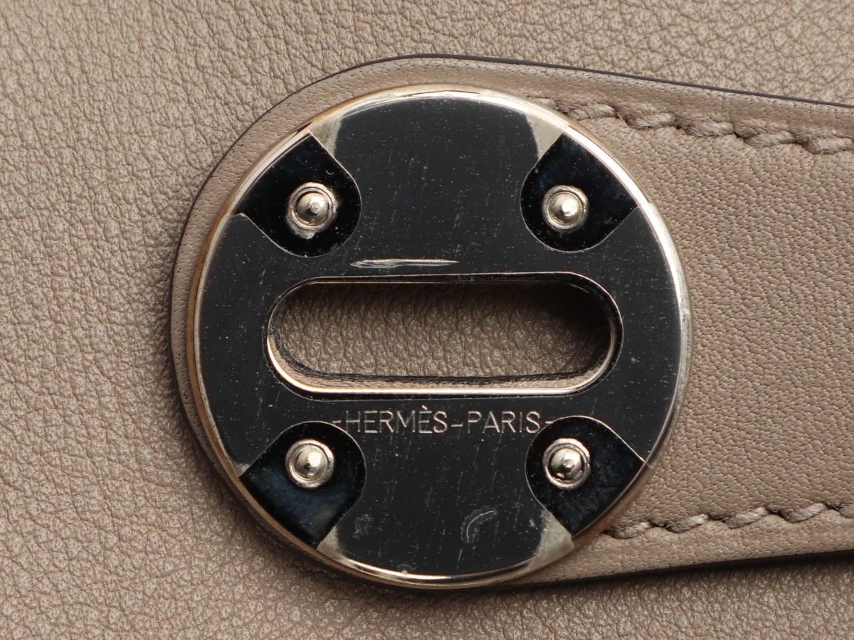 Hermès Gris Asphalte Swift and Bleu Indigo Verso Lindy 26 - Image 8