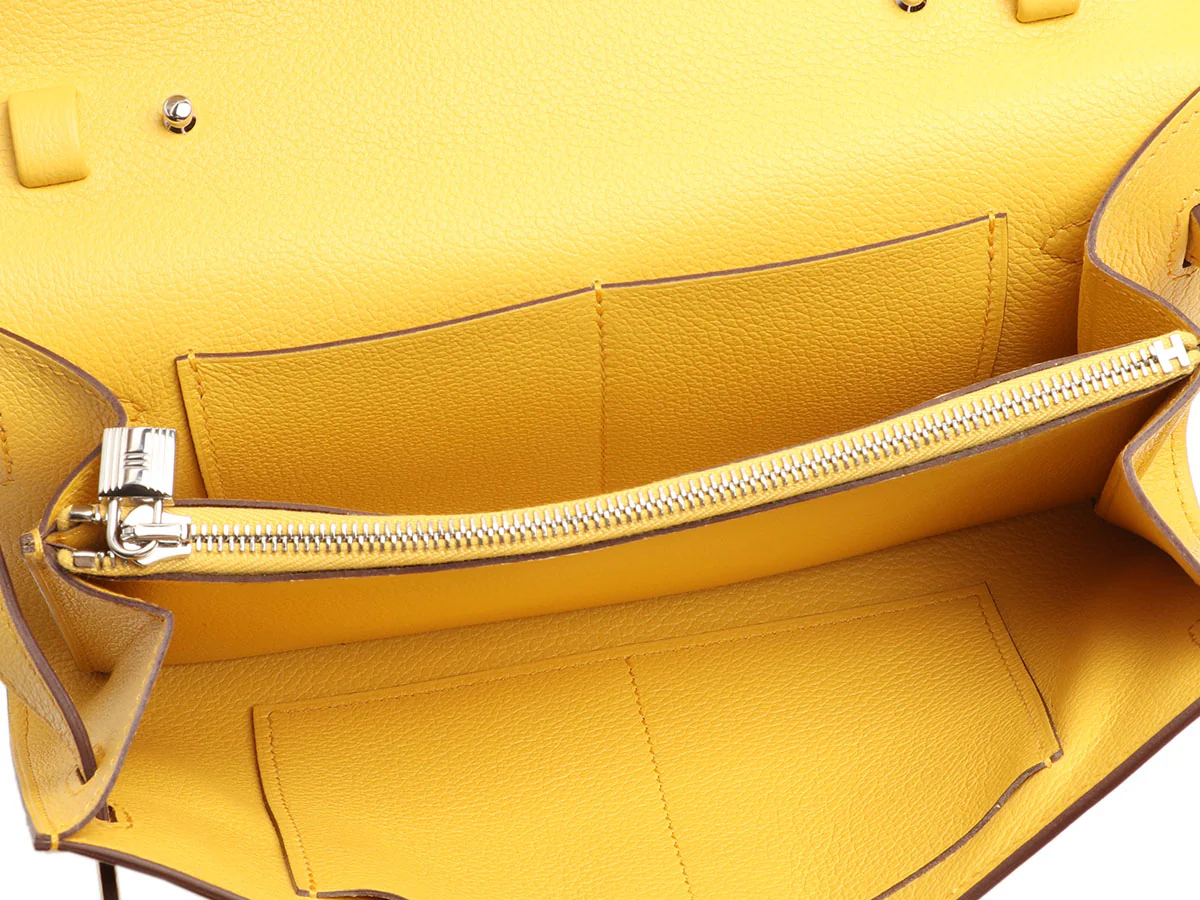 Hermès Sun Evercolor Kelly To Go Wallet - Image 11