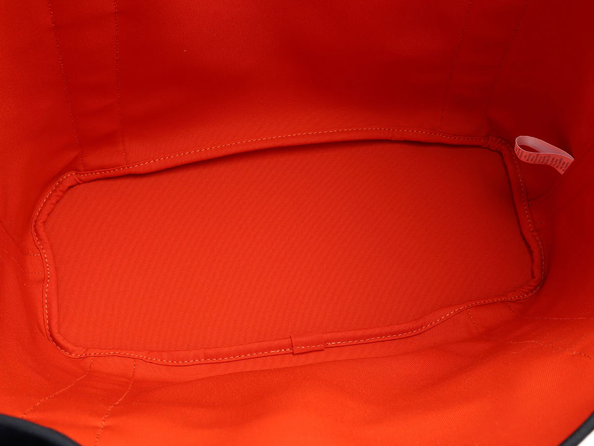 Hermès Navy Toile Grooming Tote - Image 10