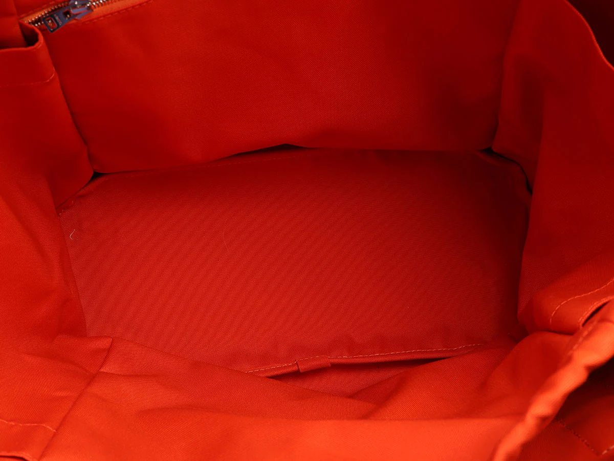 Hermès Navy Toile Grooming Tote - Image 9