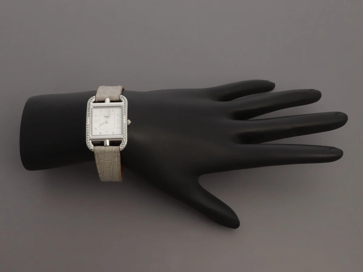 Hermès Small Stainless Steel Diamond Cape Cod Watch 31mm - Image 5