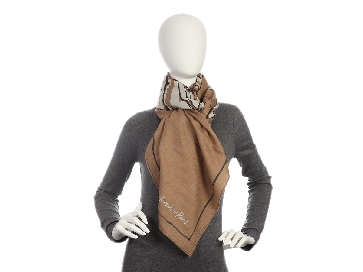 Hermès Libre Comme Pegase Cashmere Silk Shawl 140cm - Image 7