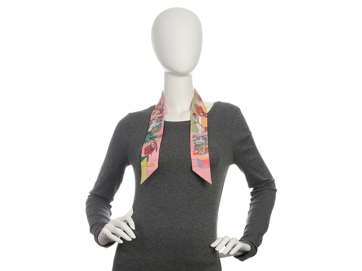 Hermès Grand Théâtre Nouveau Silk Twilly - Image 4
