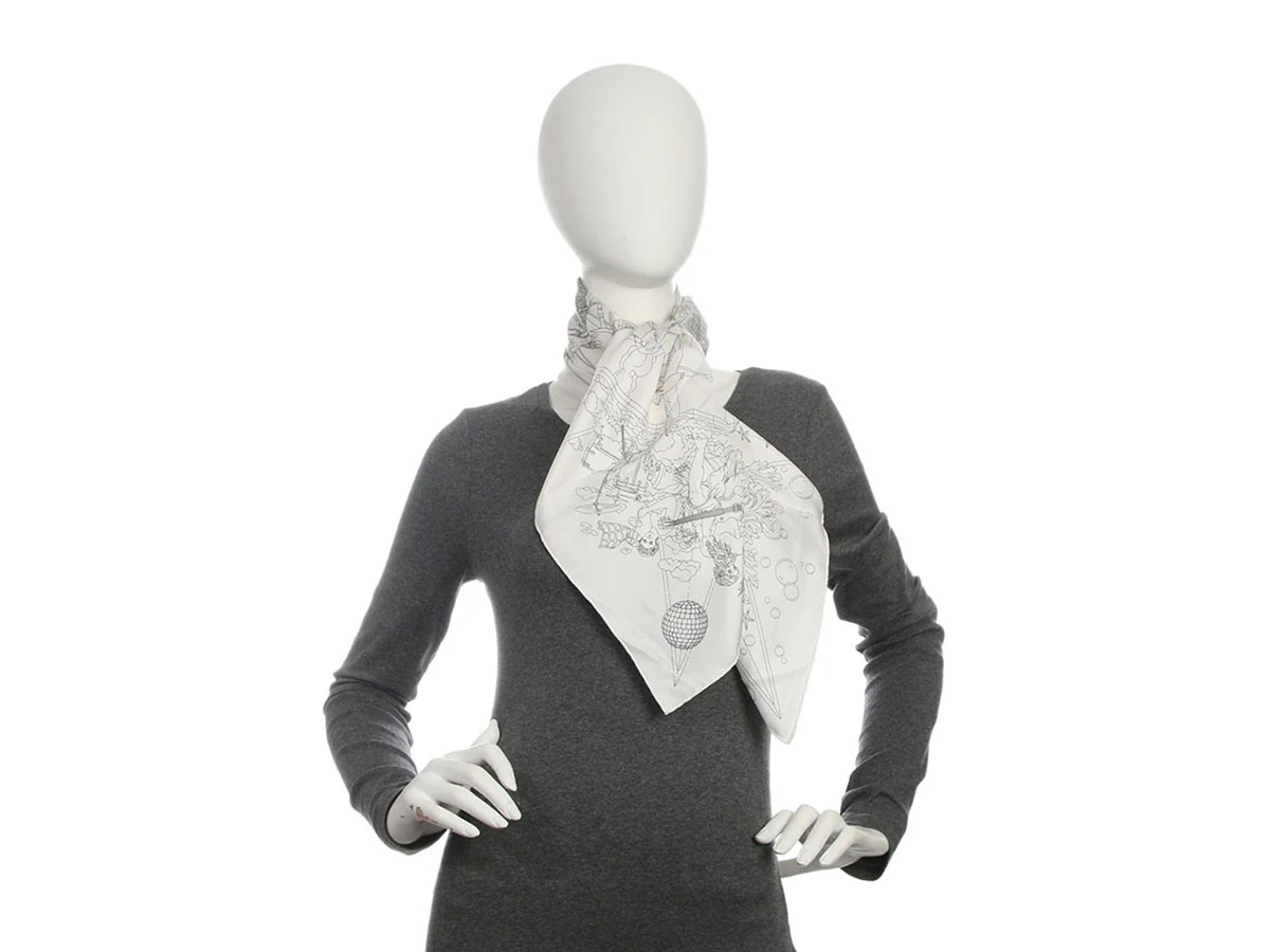 Hermès Flagship Silk Scarf 90cm - Image 6