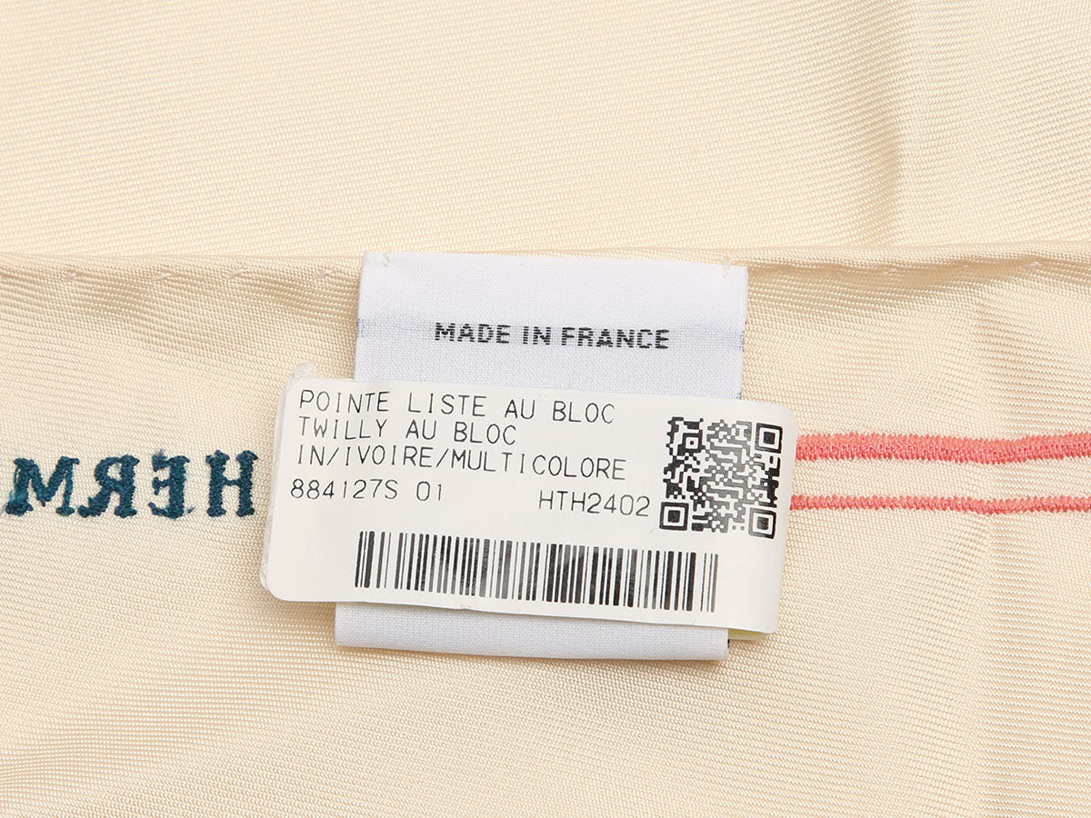 Hermès Liste au Bloc Embroidered Triangle Silk Scarf - Image 3