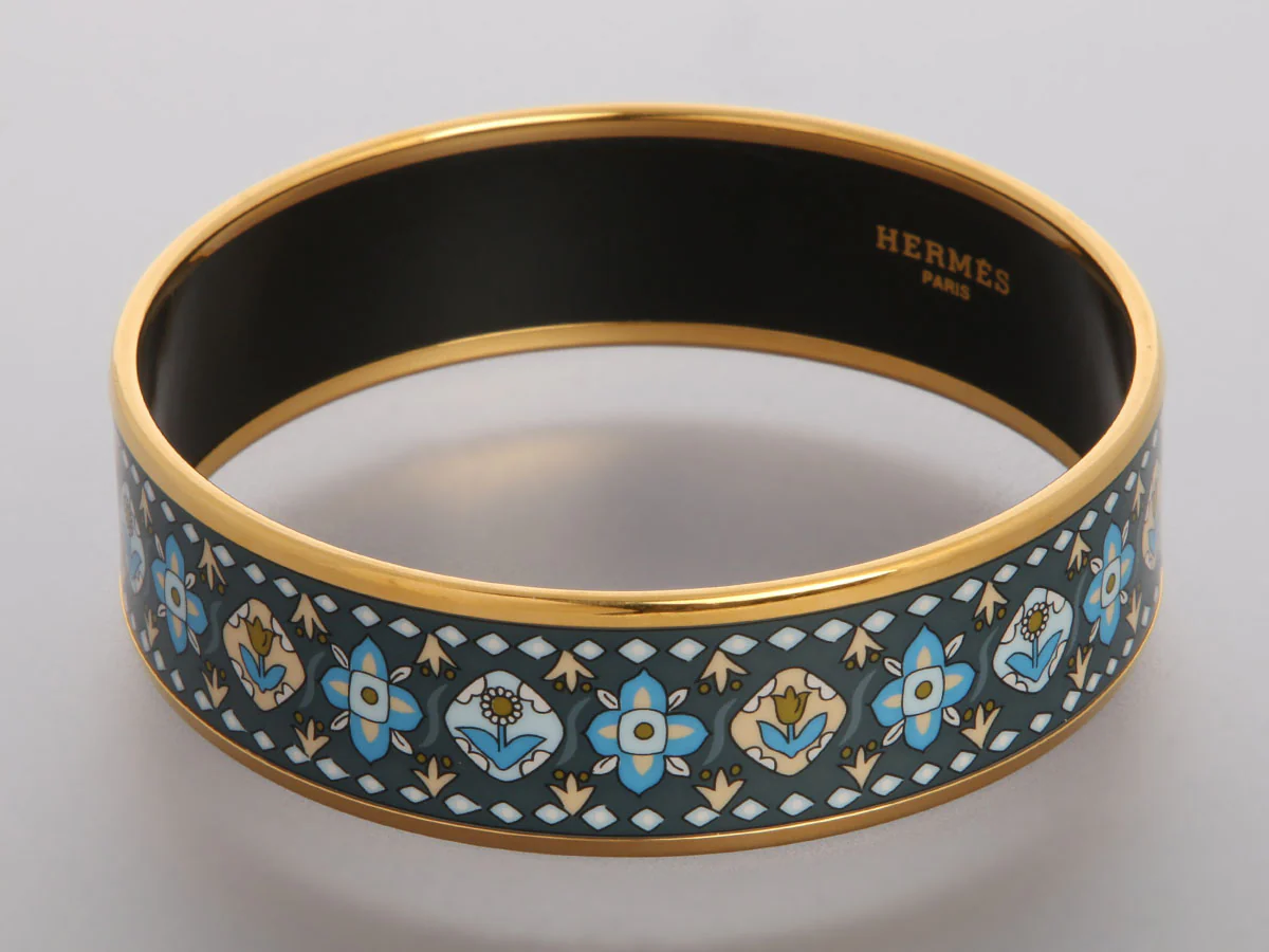 Hermès Wide Enamel Bangle - Image 3