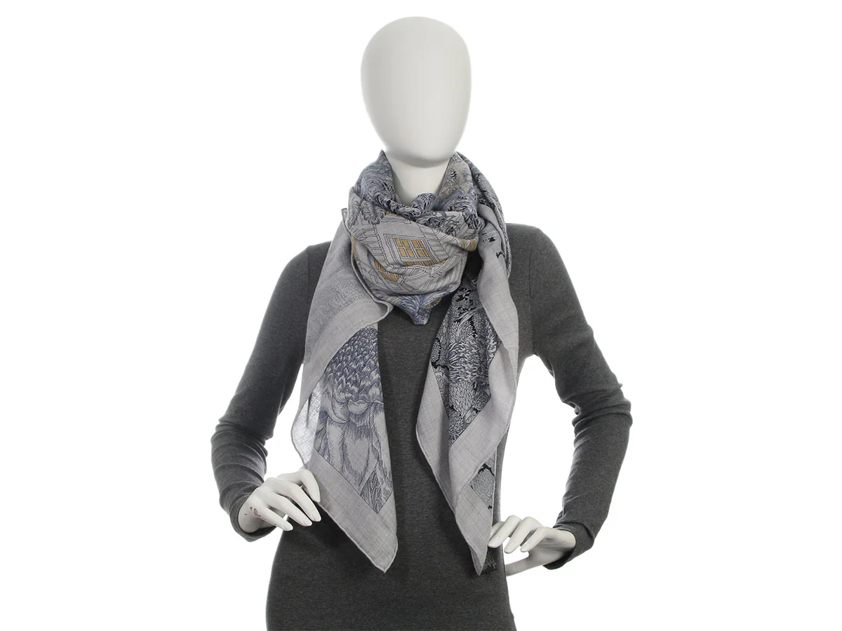 Hermès Faubourg Tropical Cashmere Silk Shawl 140cm - Image 5