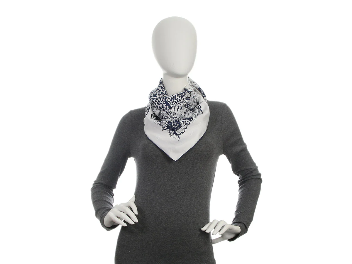 Hermès Tatouage Jungle Love Jacquard Silk Scarf 90cm - Image 5