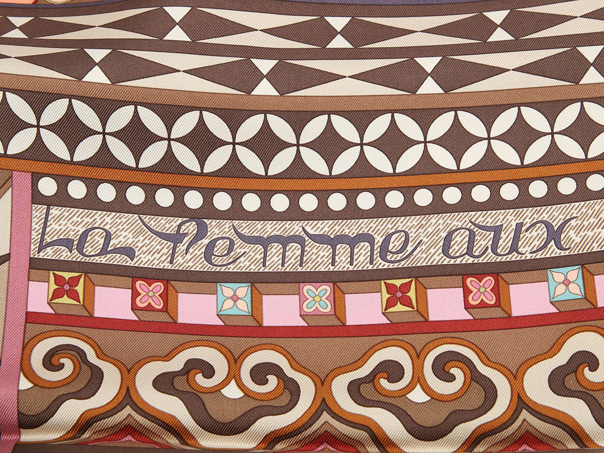 Hermès Les Femmes aux Semelles de Vent Silk Scarf 90cm - Image 3