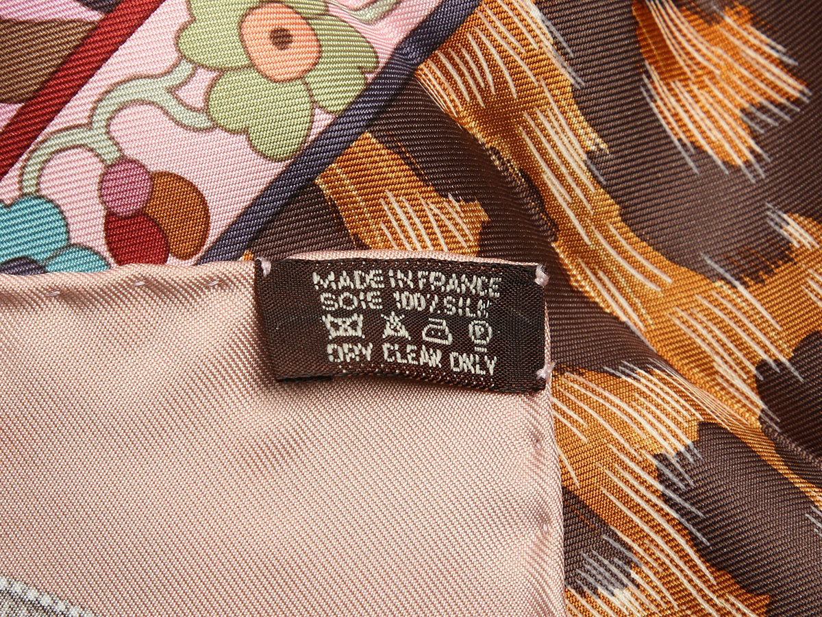 Hermès Les Femmes aux Semelles de Vent Silk Scarf 90cm - Image 5