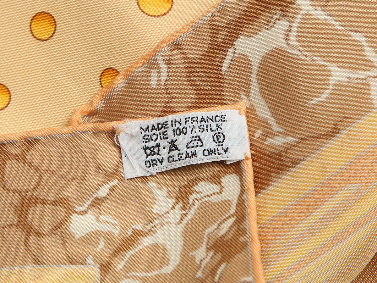 Hermès Limited Edition Carpe Diem Bellagio Las Vegas Silk Scarf 90cm - Image 4