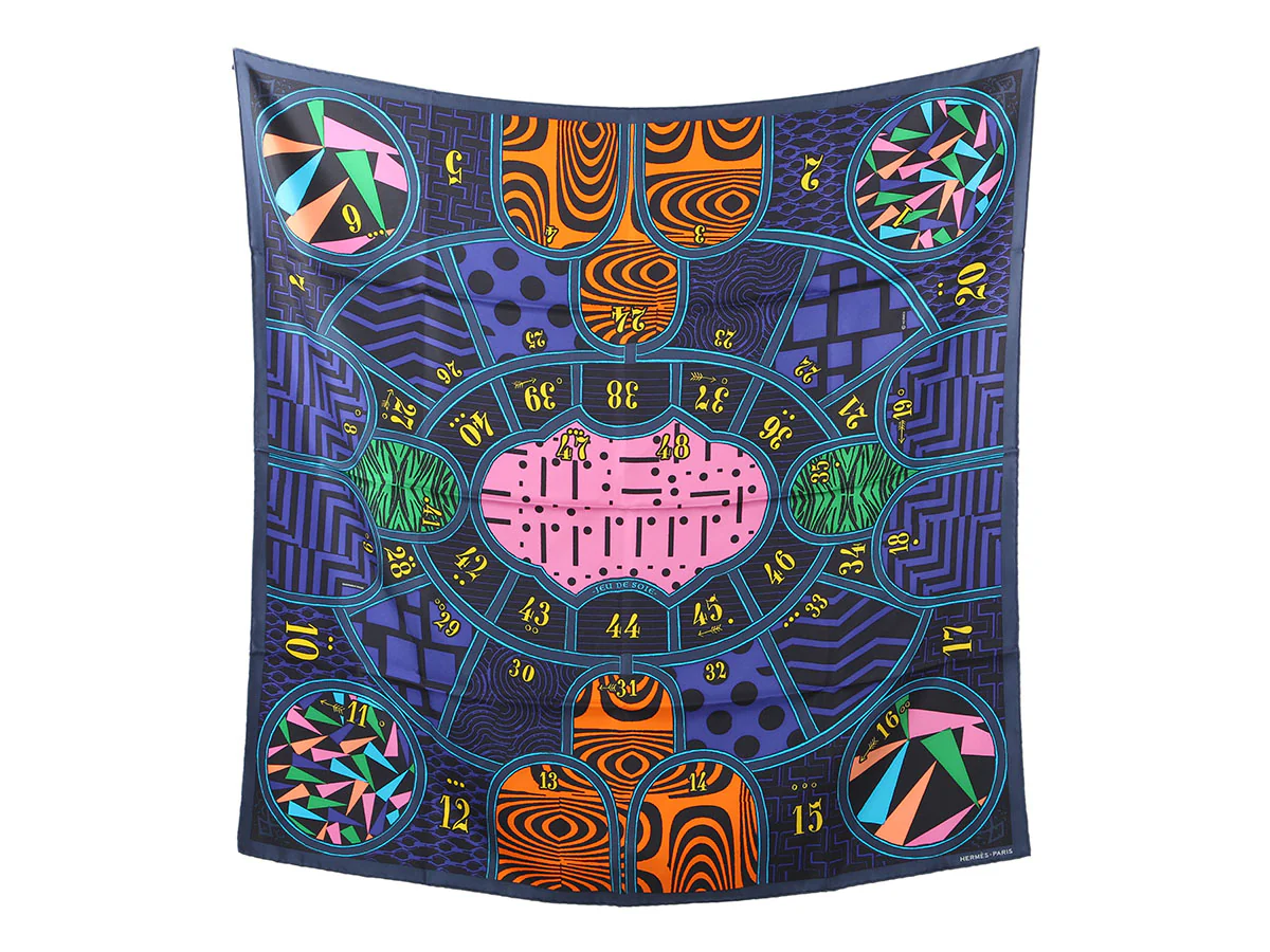 Hermès Jeu de Soie Silk Scarf 90cm