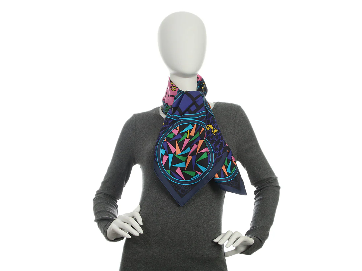 Hermès Jeu de Soie Silk Scarf 90cm - Image 7