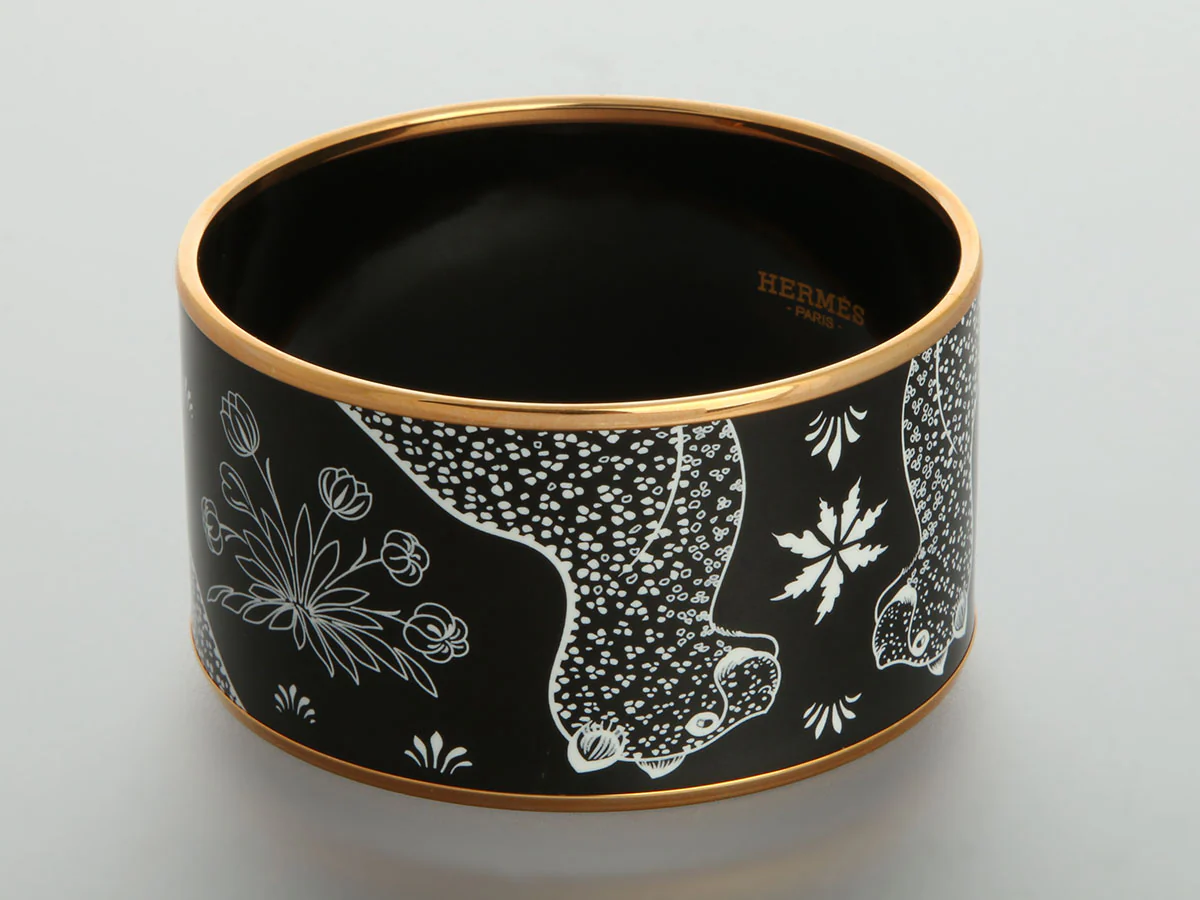 Hermès Extra Wide Les Léopards Enamel Bangle - Image 3