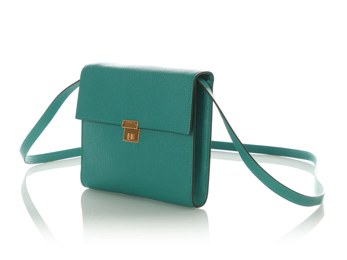 Hermès Green Chèvre Clic 16 Crossbody - Image 3