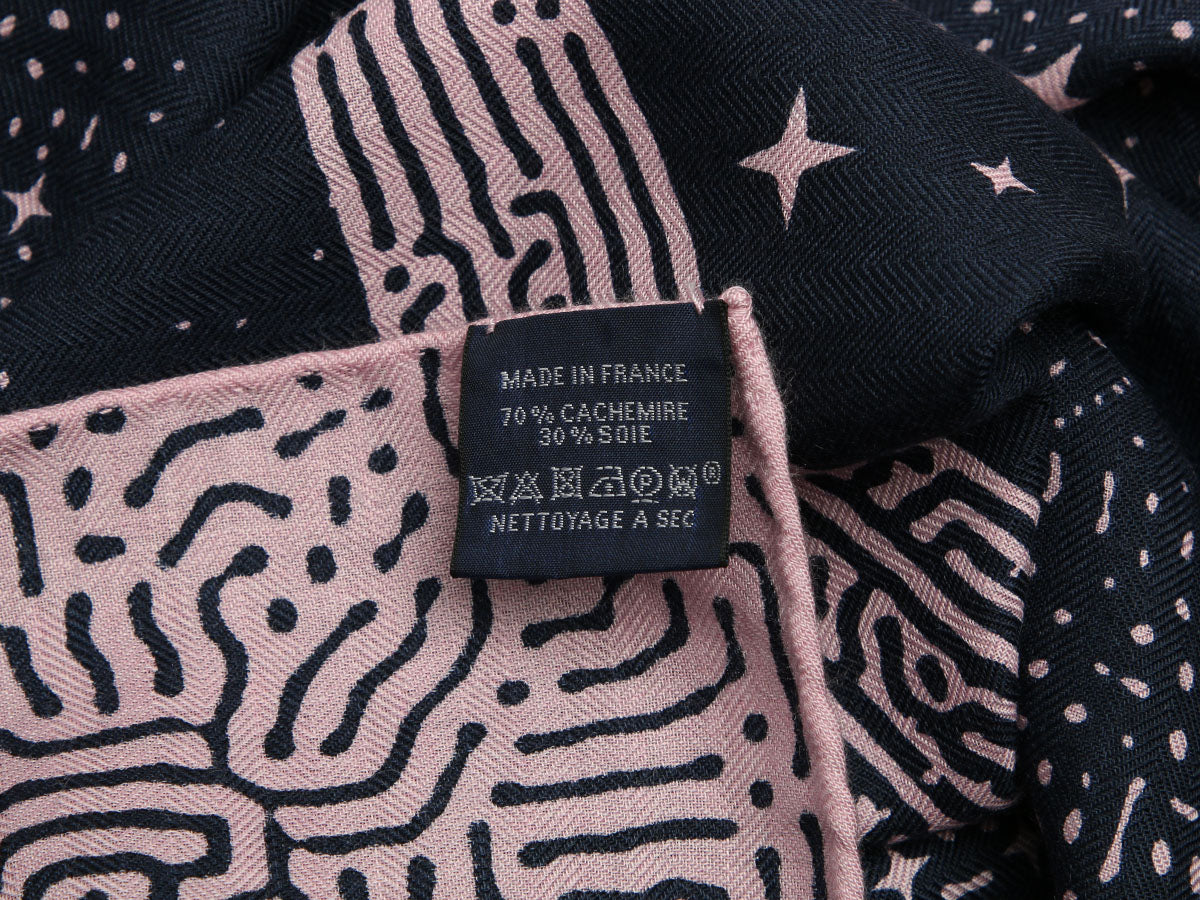 Hermès Claire de Lune Cashmere Silk Shawl 140cm - Image 4