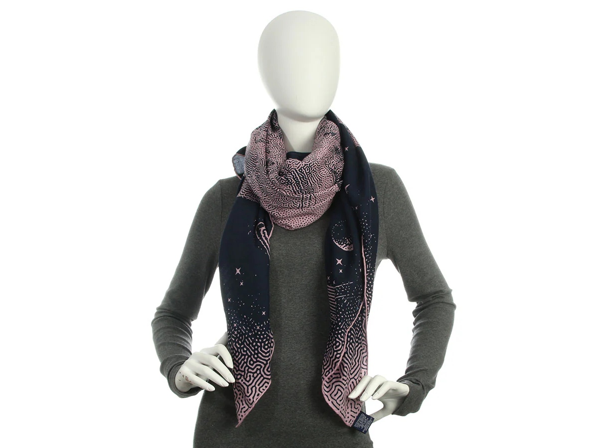 Hermès Claire de Lune Cashmere Silk Shawl 140cm - Image 5